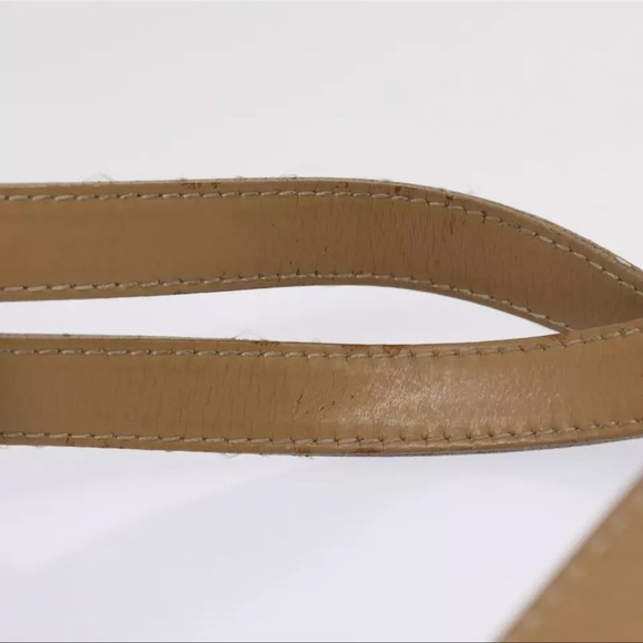 Use tan cream vintage nylon Prada bag - Picture 5 of 11